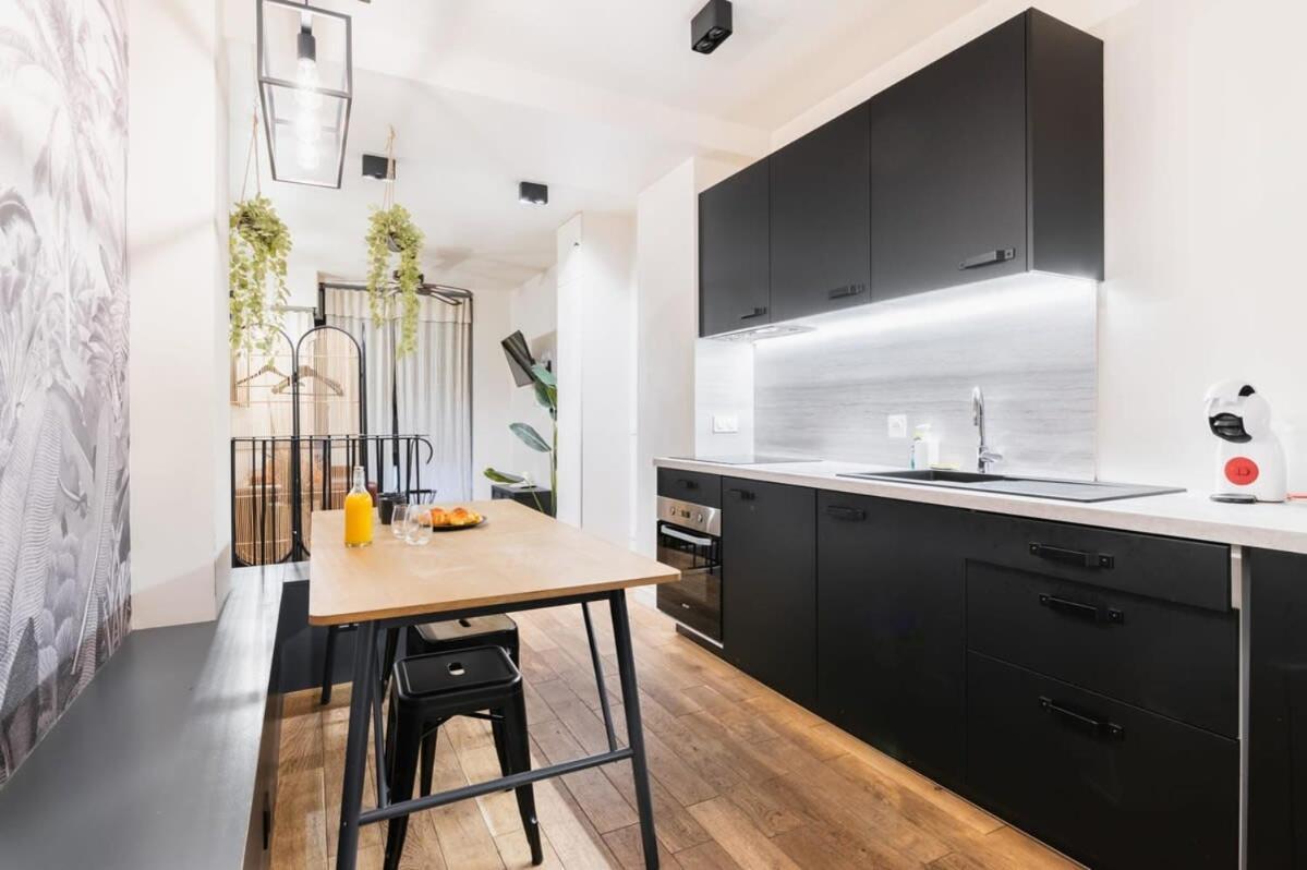 Appartement Au Coeur 9 Moulin Rouge - Flat-guest